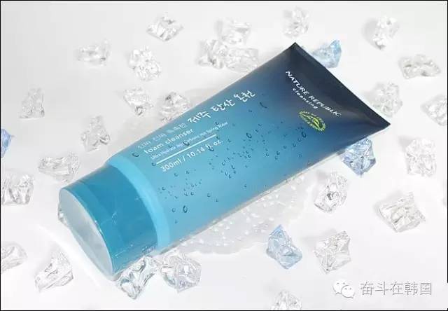 卸妆比什么重要,卸妆与化妆哪个重要