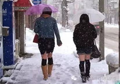 老实“秋裤君”遭黑|穿秋裤会丧失抗寒基因？瞎掰！