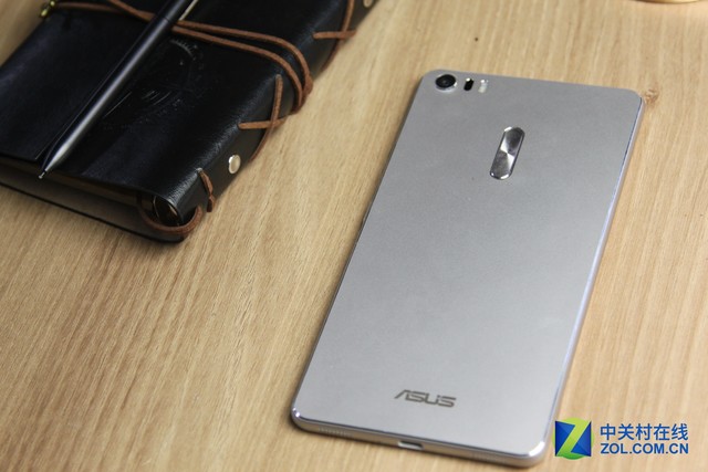 华硕zenfone3拆机,华硕zenfone11评测