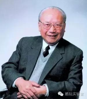 牛顿的身高有多高,牛顿身高多高