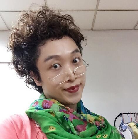 今夜百乐门青岛大姨金星汉斯,今夜百乐门青岛大姨采访记者金星