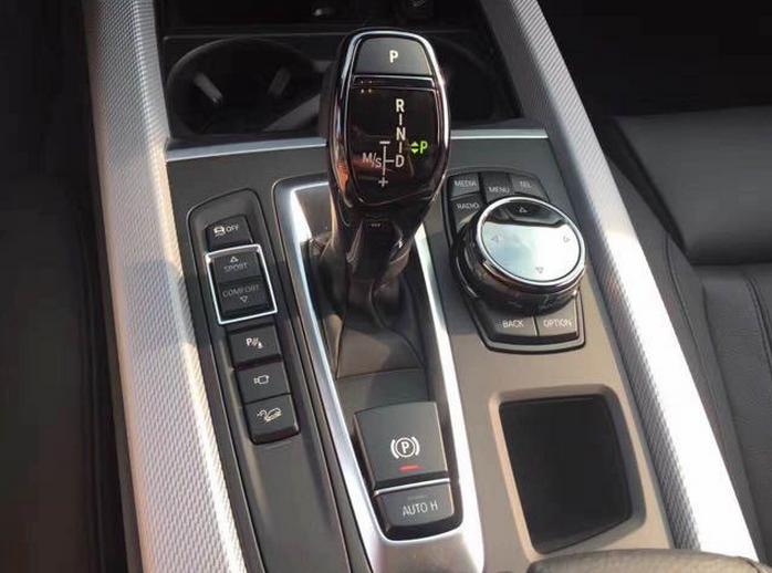 宝马新x5发动机,bmwx5m50i