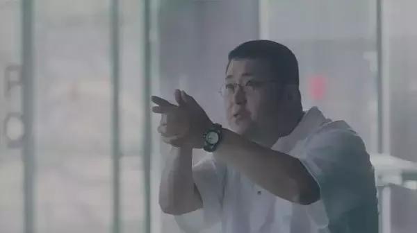 周星驰对穿肠经典片段粤语,周星驰食神和唐牛对话