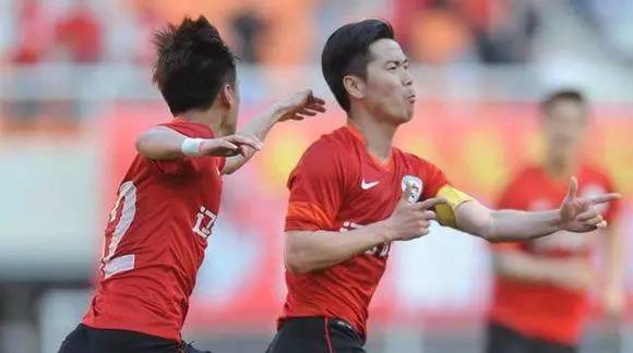 肇俊哲退役仪式完整视频,肇俊哲退役球迷录