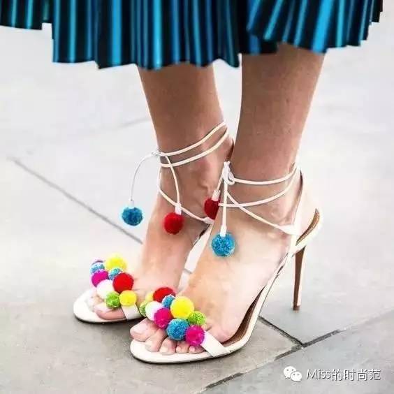 时尚从来不局限于年轻人,时尚是一种态度与年轻无关