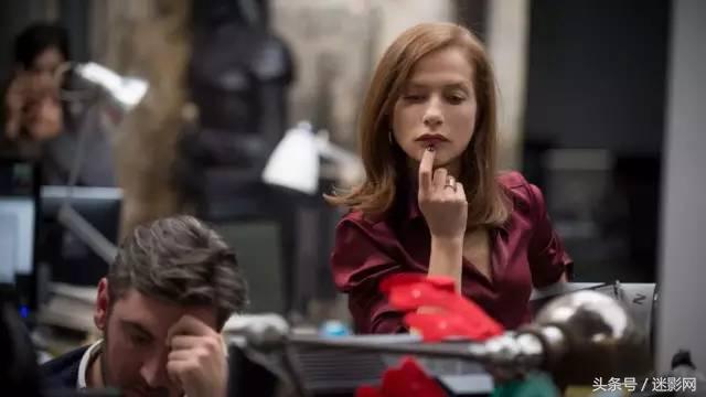 《她》：中年女性的十面埋伏与自我救赎