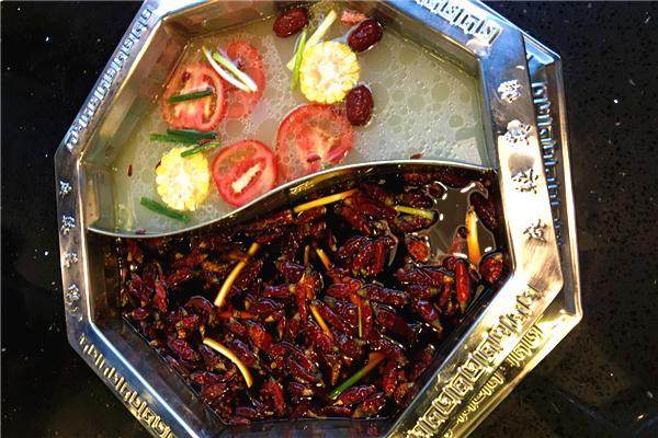 红色经典重庆老火锅,麻辣英雄重庆老火锅菜品
