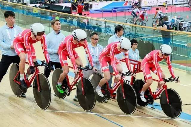 香港场地世界杯拾遗DIAO炸天连体骑行服巡礼