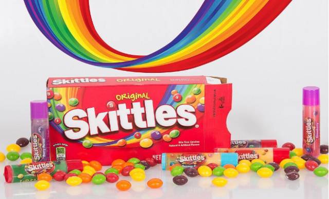 唇膏不掉色不沾杯推荐,唇膏不变色好物推荐