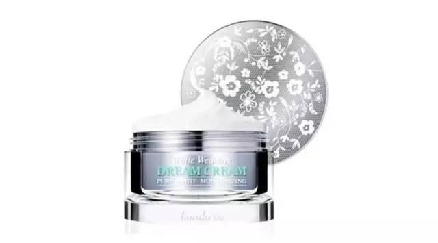 可以搞定一切的素颜霜 (奶肌素颜霜好用吗)