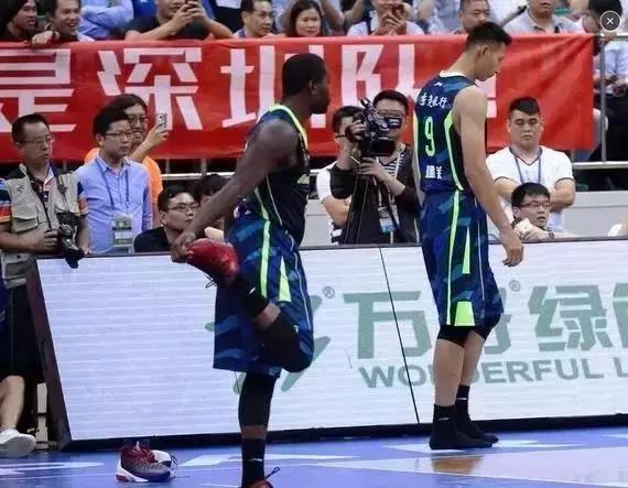 李宁的鞋长时间不穿 (李宁鞋子有小瑕疵给换吗)