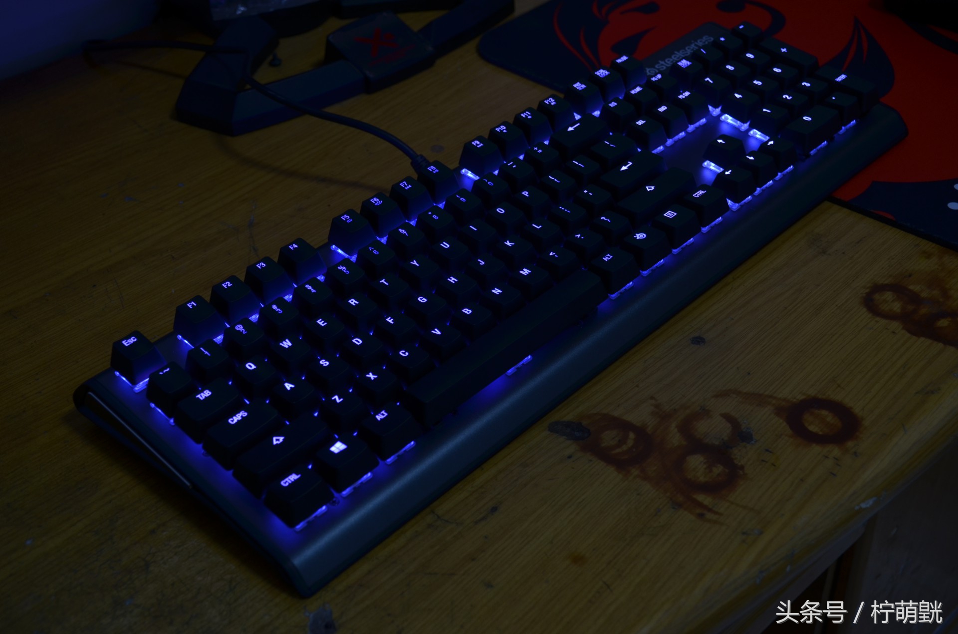 顶级rgb机械键盘,赛睿apexprort机械键盘评测