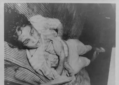 这么散心病狂的电影！竟是美国史最臭名昭著的“真实案件”