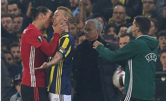 梅西任意球破门小贝泪目,生死看淡不服就干出奇迹