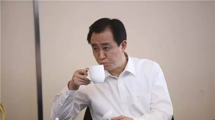 球队真不是一般人玩得起的，一年竟要花这么多钱！