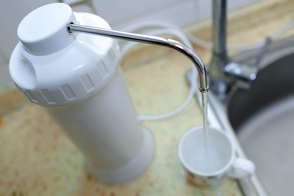 无电反渗透净水机测评,弱碱性净水机和普通净水机