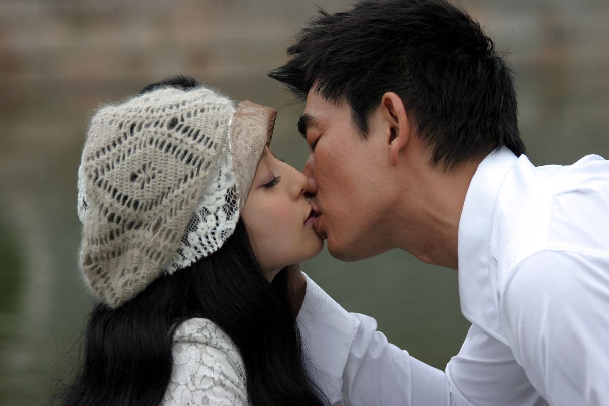 去年七夕租女友今年情人节成媳妇