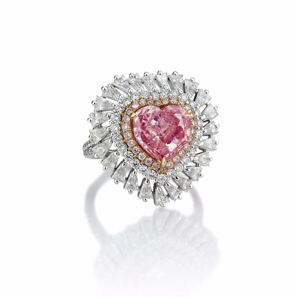 小颗最实惠，偏色更个性！粉钻市场大变革，观念时时新！