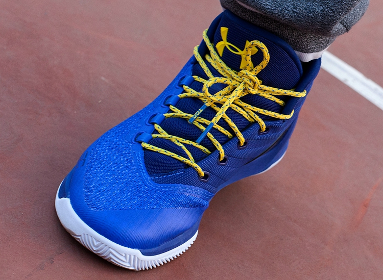 库里系列curry3,库里最强外场实战鞋