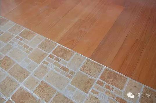 一边铺瓷砖一边铺地膜,一边贴砖一边填缝吗