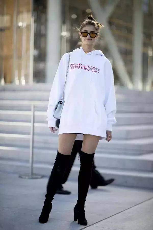 oversize卫衣怎么穿出正式感,oversize卫衣穿啥裤子