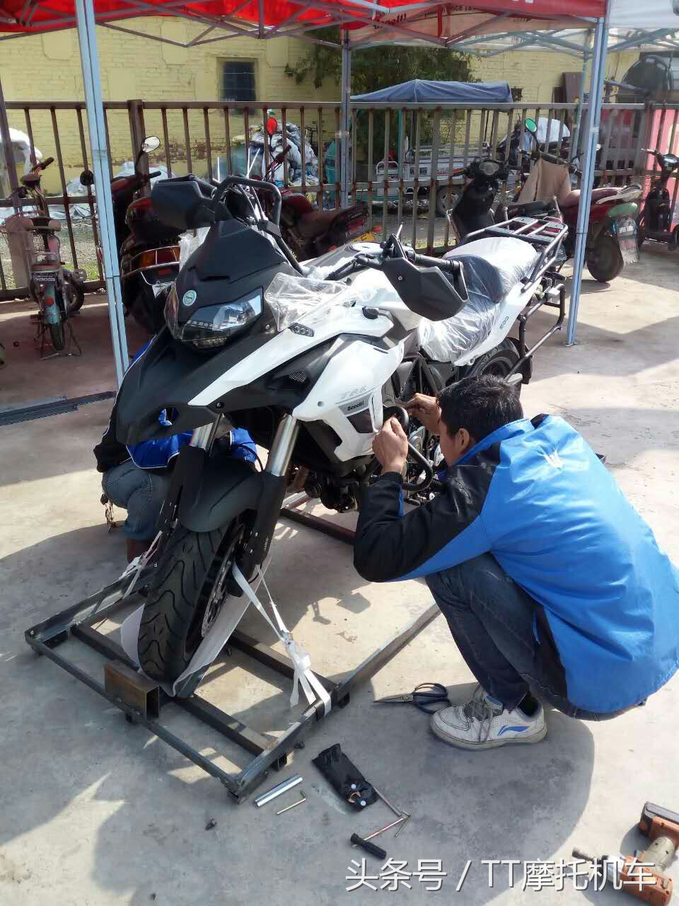 最受欢迎的街车摩托车排行榜,贝纳利金鹏502x摩旅视频最新