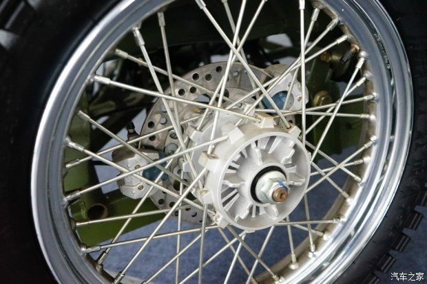 宋楠：评解放军嘉陵600*用军**摩托及技战术