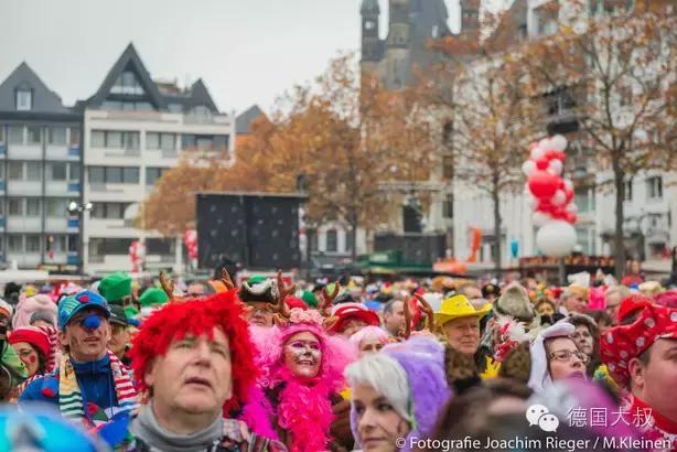 中国有剁手*党**，看看德国人怎样过双十一！