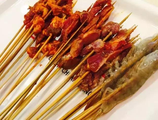 哈尔滨这十家苍蝇馆子,哈尔滨出名的俄罗斯湖滨餐厅