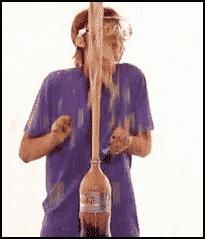 周一上班有情绪？能用嘴巴解决的，我们尽量不动手！