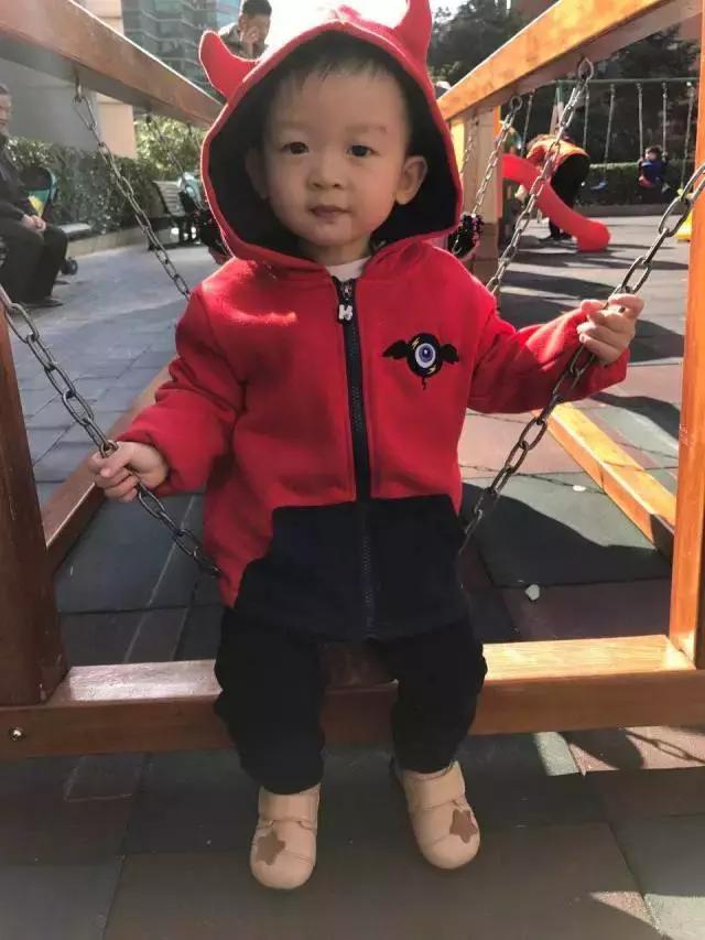 小孩被同学说丑怎么办,宝宝被人说丑怎么办