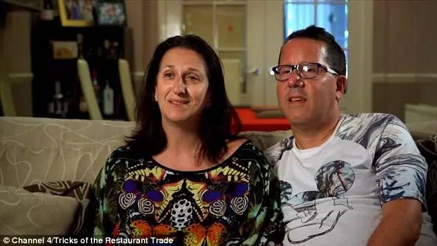 英国400斤胖子不吃饭 (英国胖子每天吃多少碗饭)