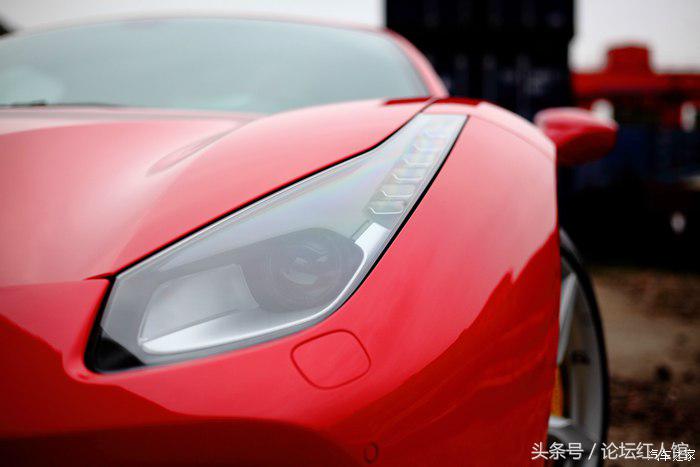 法拉利488评测重装上阵,法拉利488拆车视频