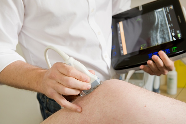 运动后修复膝盖喷雾,膝盖长期运动受损怎么办