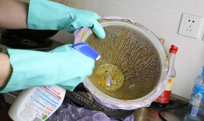 简单快速有效的清洗油烟机的方法,十年保洁教你清洁厨房