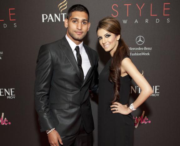 拳王邹市明夫人图片,拳王邹市明老婆身材