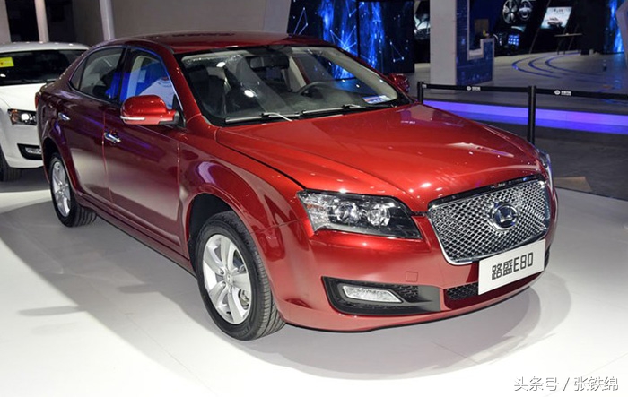 外观像宝马的轿车,外形像宾利飞驰的车