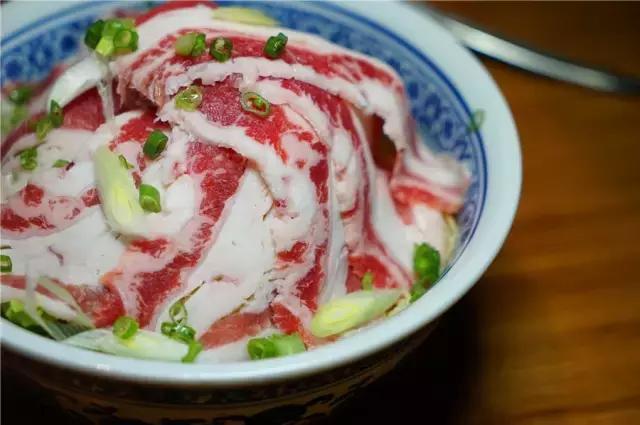 22蚊！足料进口牛肉云吞面超多料！还有重量级进口牛肉船上岸！