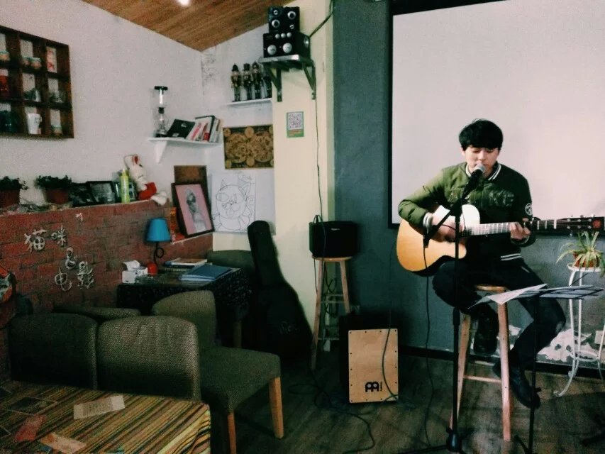 鎳掍汉寮瑰敱姝屾洸,鎳掍汉寮瑰敱