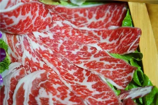 22蚊！足料进口牛肉云吞面超多料！还有重量级进口牛肉船上岸！