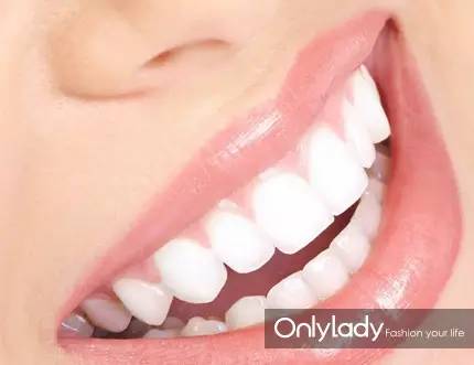 希拉里牙齿怎么样,希拉里的女儿怎么样