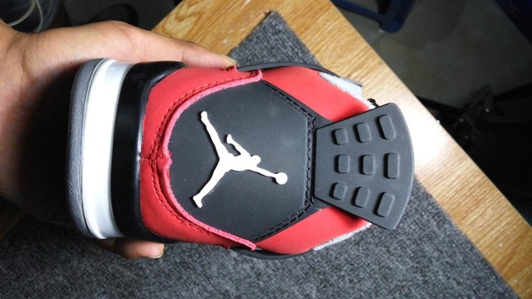 阿迪耐克即使南极生产，莆田高仿FAKE制鞋科技如影随形，关键在人