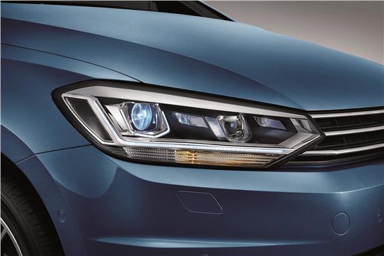 车友们给自己爱车添件,冬季到来要给爱车换哪些东西