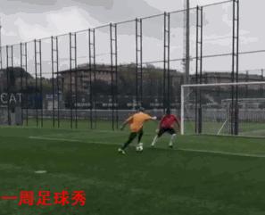 比伯秀,苏亚雷斯和梅西秀球技