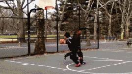 如何防守拜佛过人,拜佛转身过人招式