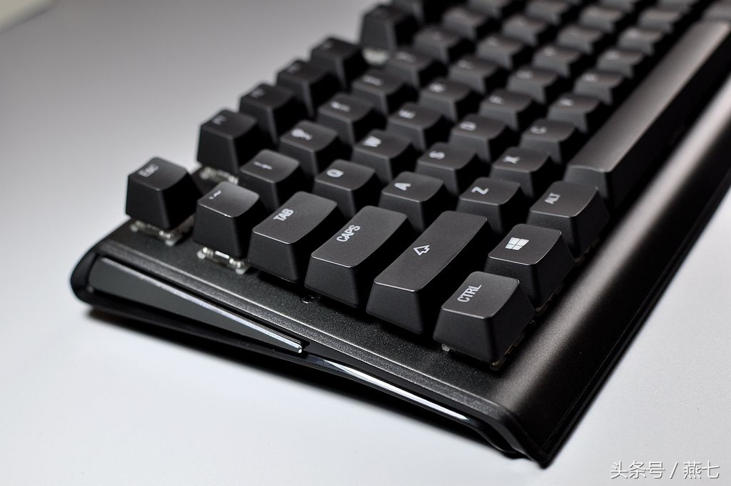 璧涚澘apexm600鐏厜璁剧疆,璧涚澘apexm600鑳屽厜