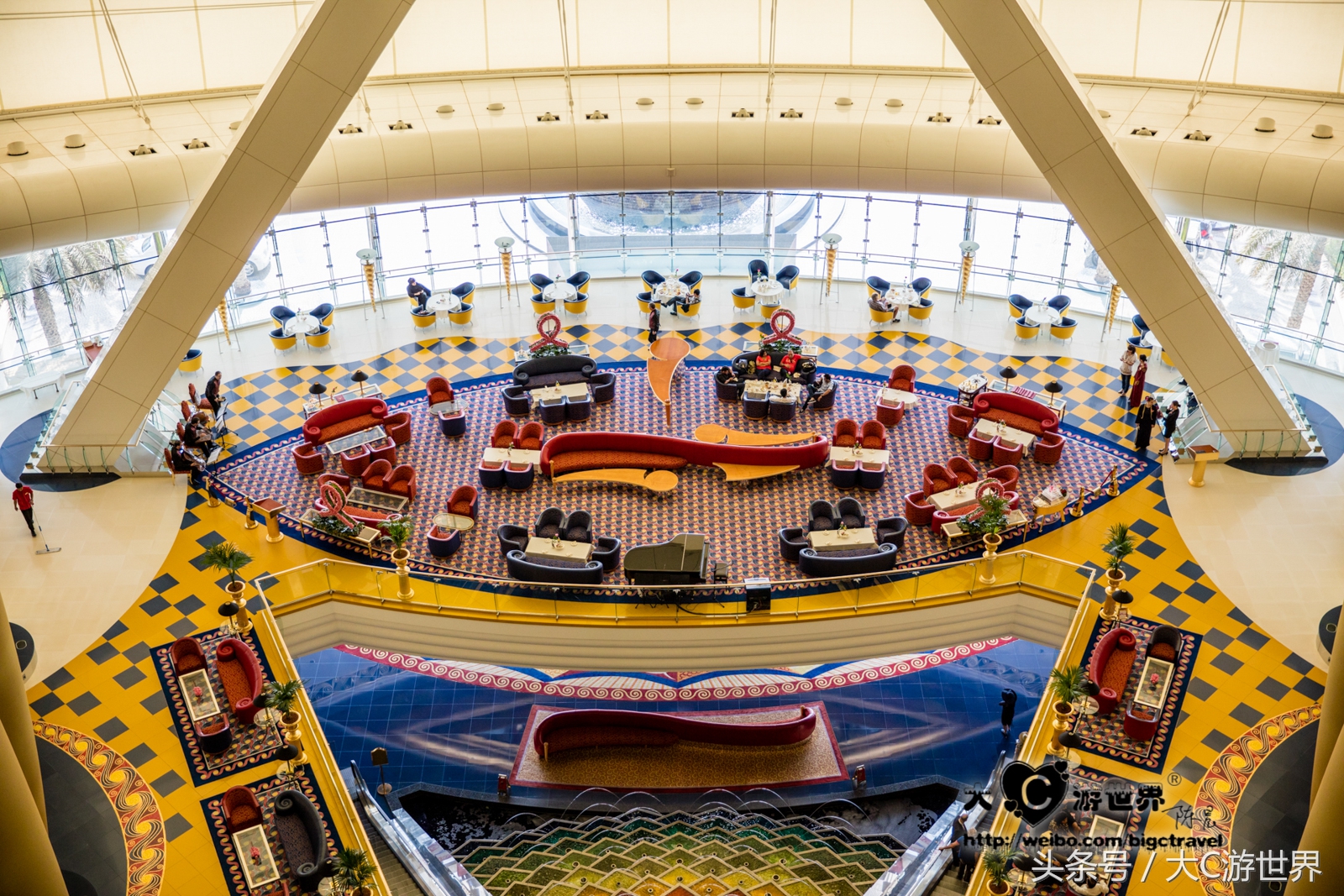 旅游的中国夫妻住迪拜帆船酒店,住迪拜帆船酒店攻略