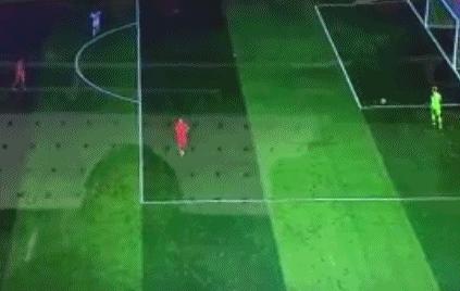 利物浦足球快速反击,足球比赛不知道对手速度怎么办