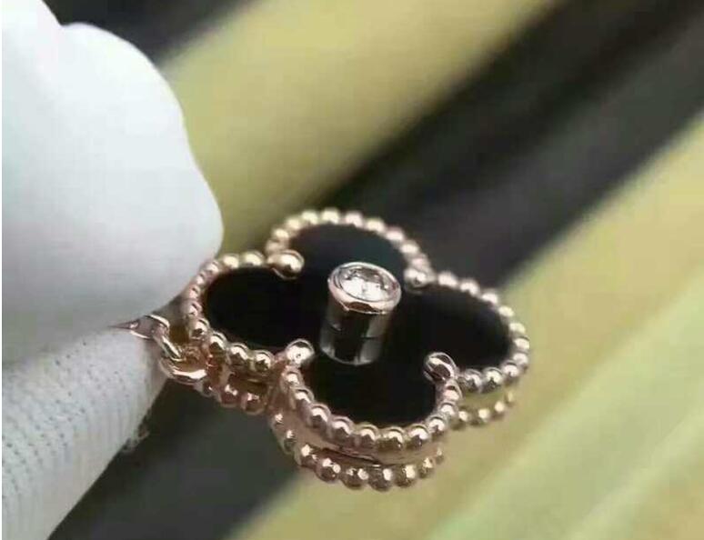 vca梵克雅宝官网单钻四叶草项链,vca梵克雅宝粉色项链