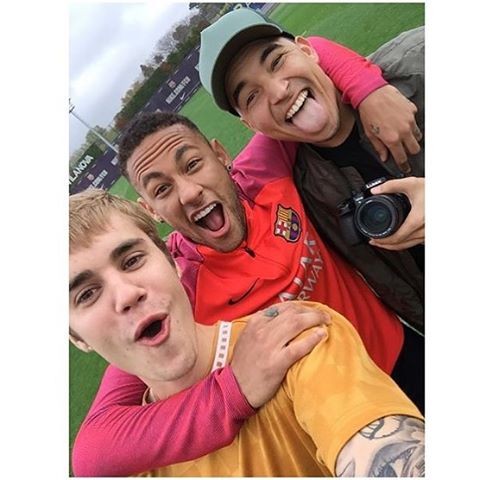 贾斯汀比伯打球,贾斯汀比伯超远射篮